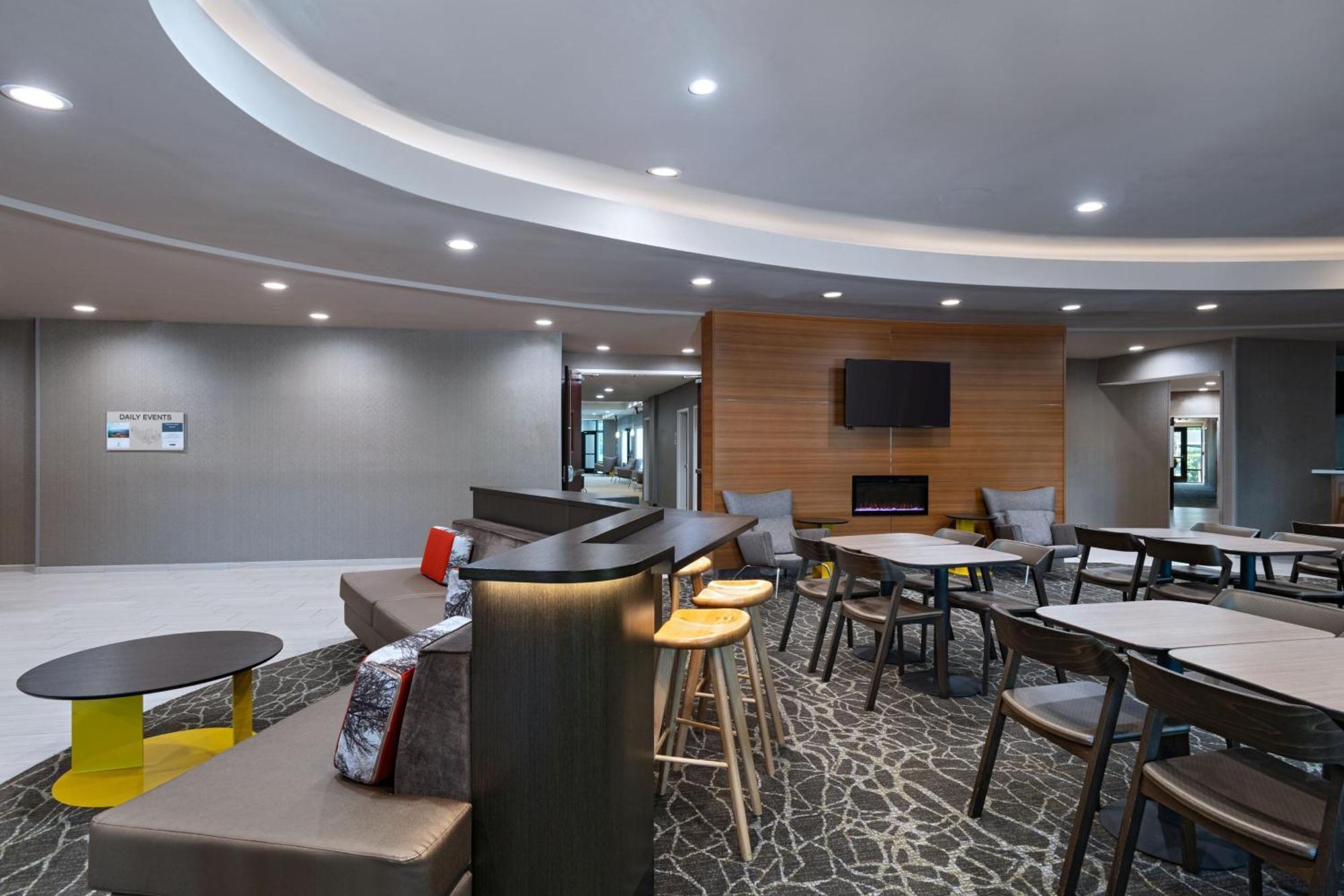 Springhill Suites By Marriott Dallas Dfw Airport East Las Colinas Irving Exterior photo